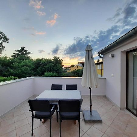 Apartman Sofia Poreč Buitenkant foto