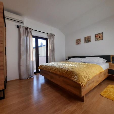 Apartman Sofia Poreč Buitenkant foto