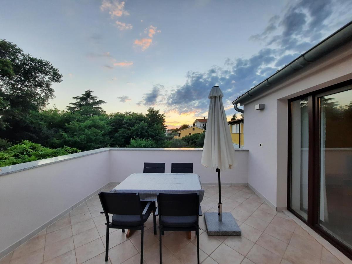 Apartman Sofia Poreč Buitenkant foto