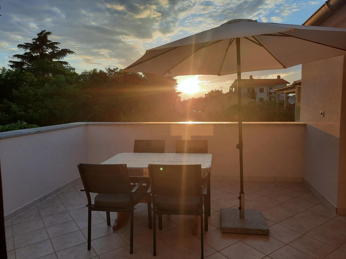 Apartman Sofia Poreč Buitenkant foto