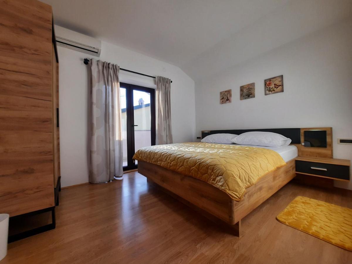 Apartman Sofia Poreč Buitenkant foto
