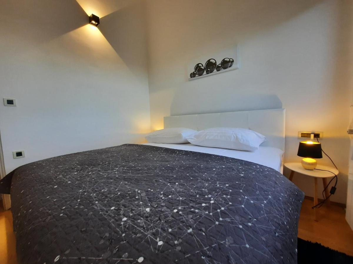 Apartman Sofia Poreč Buitenkant foto